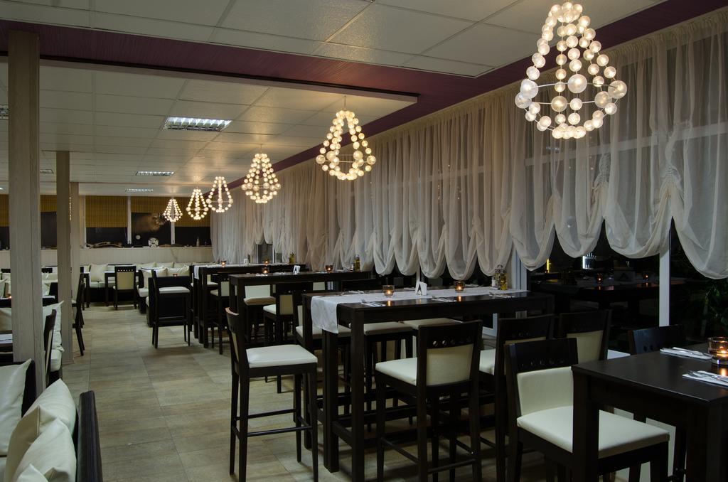 Tropics Hotel Sveti Vlas Exterior photo