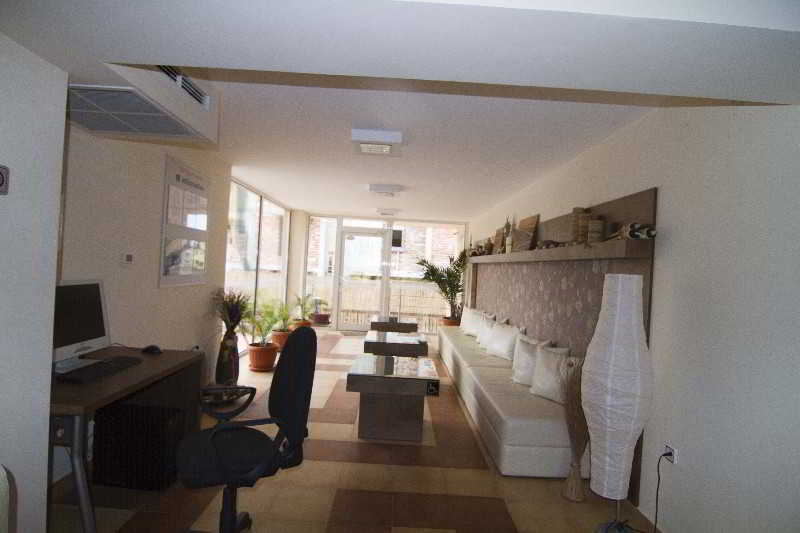 Tropics Hotel Sveti Vlas Exterior photo