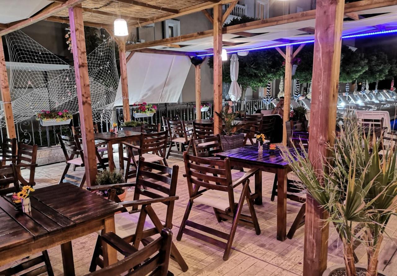 Tropics Hotel Sveti Vlas Exterior photo
